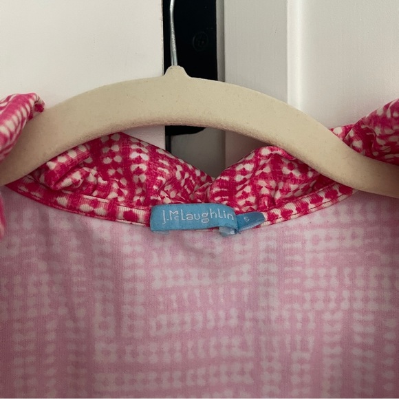 J. McLaughlin Catalina Ruffle V Neck Sleeveless Tank Pink Print - Picture 2 of 4